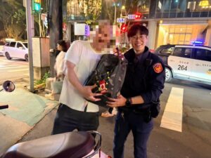 《圖說》加籍男子Jean退休前任職於加拿大卡加利(Calgary)警察局。〈海山分局提供〉