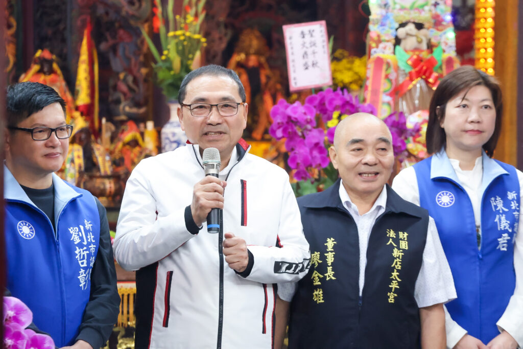 侯友宜表示，太平宮秉持開漳聖王慈悲為懷的精神，長期投入慈善事業，其「獎助學金」計畫已持續超過十年