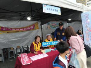 嗨翻兒童嘉年華 少年隊宣導反毒反詐守護童年 8 三 3