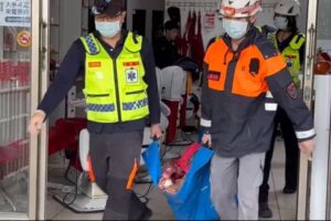 外籍移工持刀滋擾闖民宅 新城警迅速壓制送辦 24 MEITU 20260405 151344891