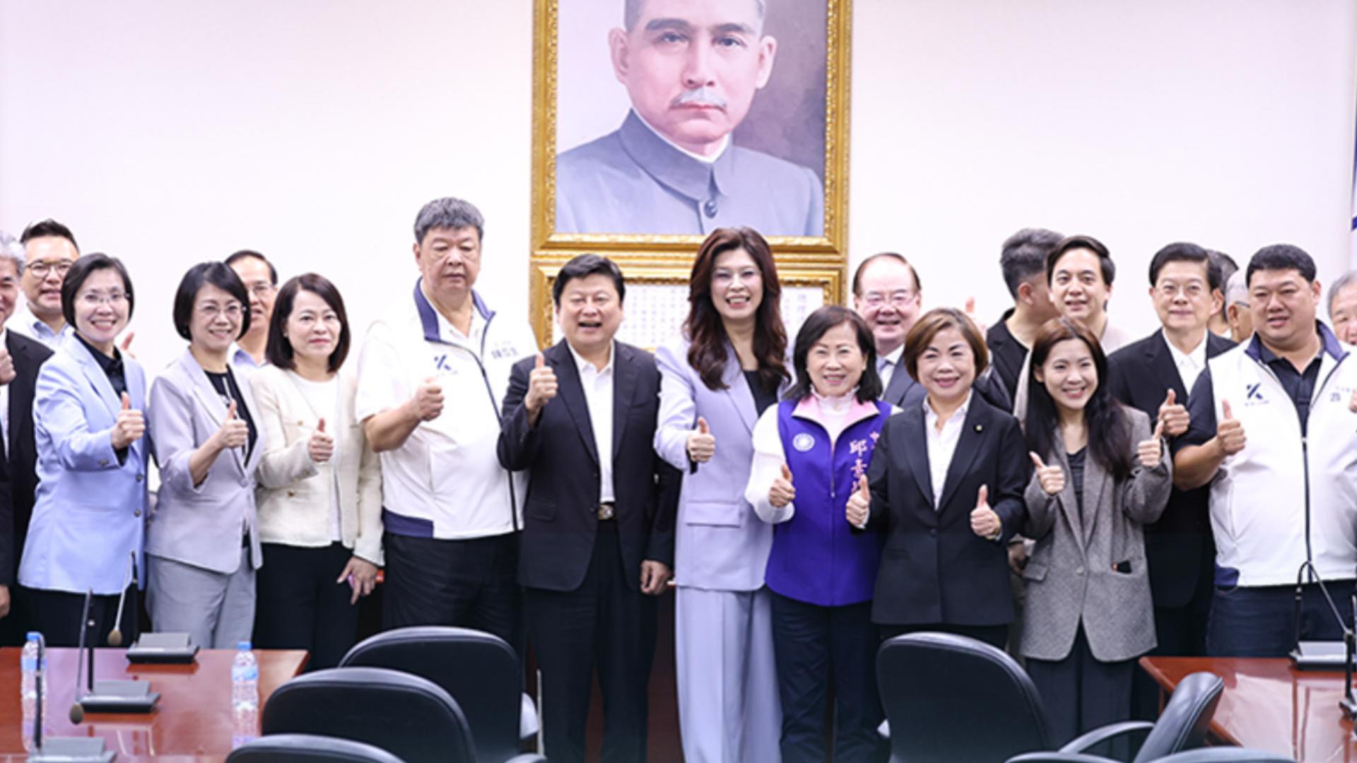 04072026 鄭麗文訪陸記者會