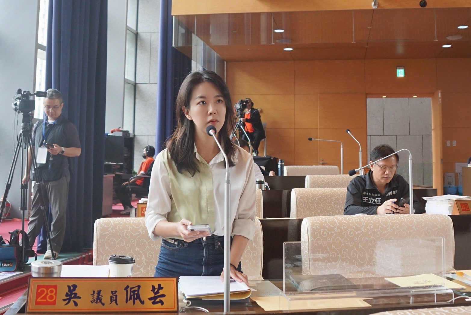 前科查詢制度存漏洞  中市議員吳佩芸示警校園安全風險