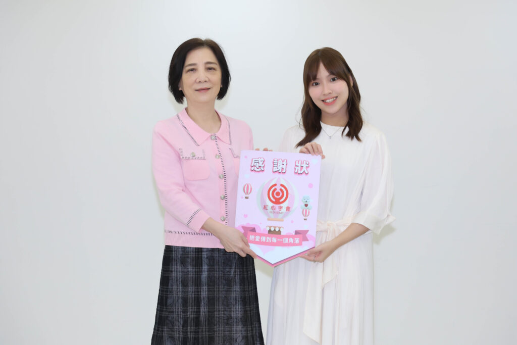 馬來西亞創作女聲陳佩賢 生日化身紅心字會「永飽安康」公益大使 願望留給長輩 5 3D7A9782 0