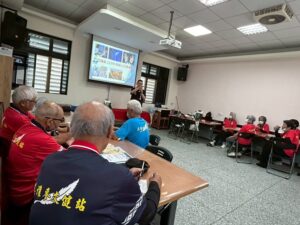 花警外事至原民文化協會進行防制人口販運宣導 6 二 18