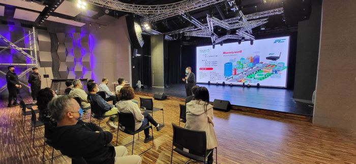 41校聯手開放校園 新北打造一站式升學探索平台 7 《圖說》學生與家長能更完整理解校系特色、大學學習樣貌與未來發展路徑。〈教育局提供〉