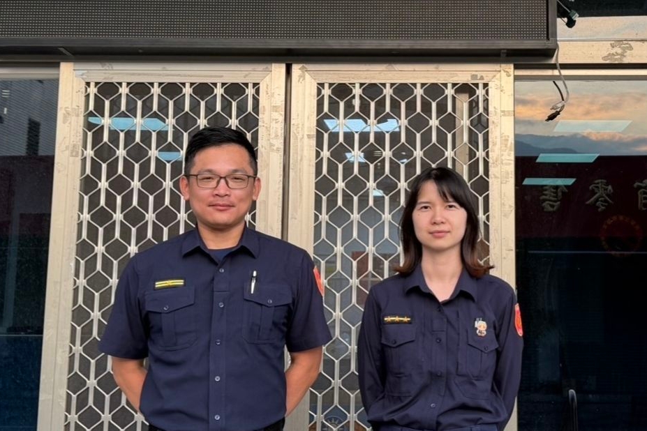 民眾機車故障臺9線  玉警即時伸援解困境