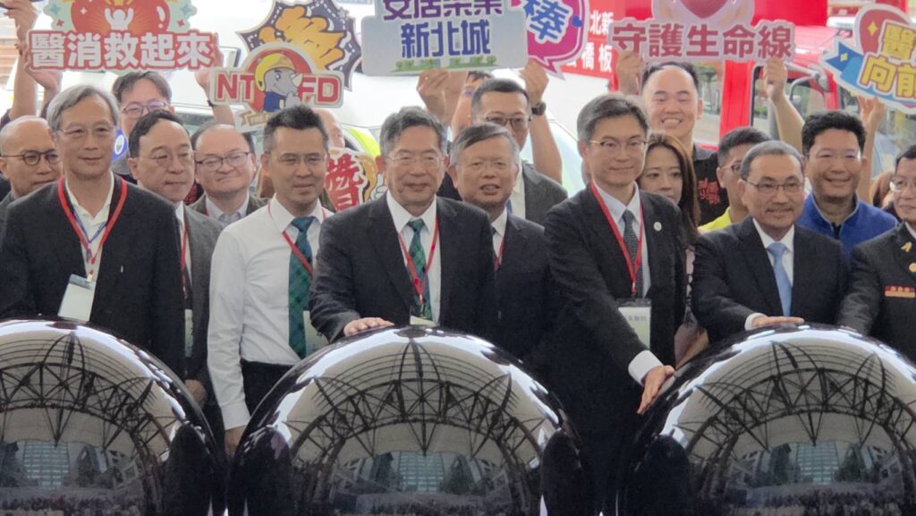 %E9%A6%AC%E5%81%9502