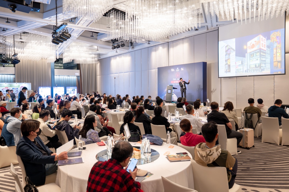 03台灣第二屆日本不動產博覽會現場交流熱絡，不少投資人關注大阪不動產市場機會與營運