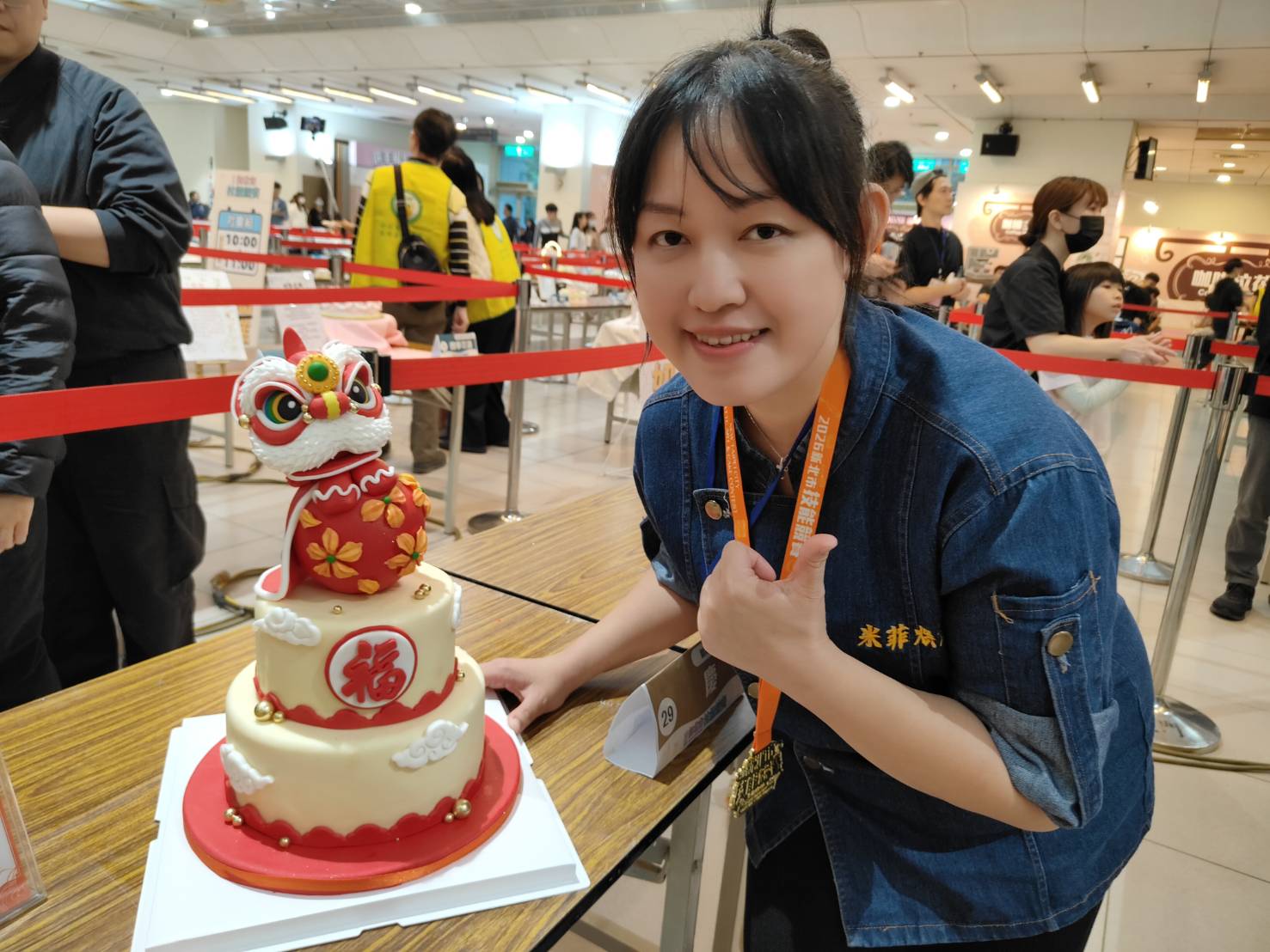 《圖說》翻糖動態選手蘇映帆，以維妙維肖的舞獅「慶」，繼續蟬聯冠軍。〈勞工局提供〉