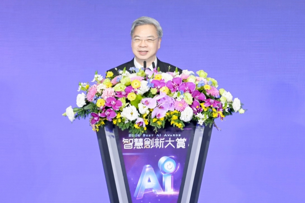 01經濟部龔明鑫部長出席智慧創新大賞頒獎致詞
