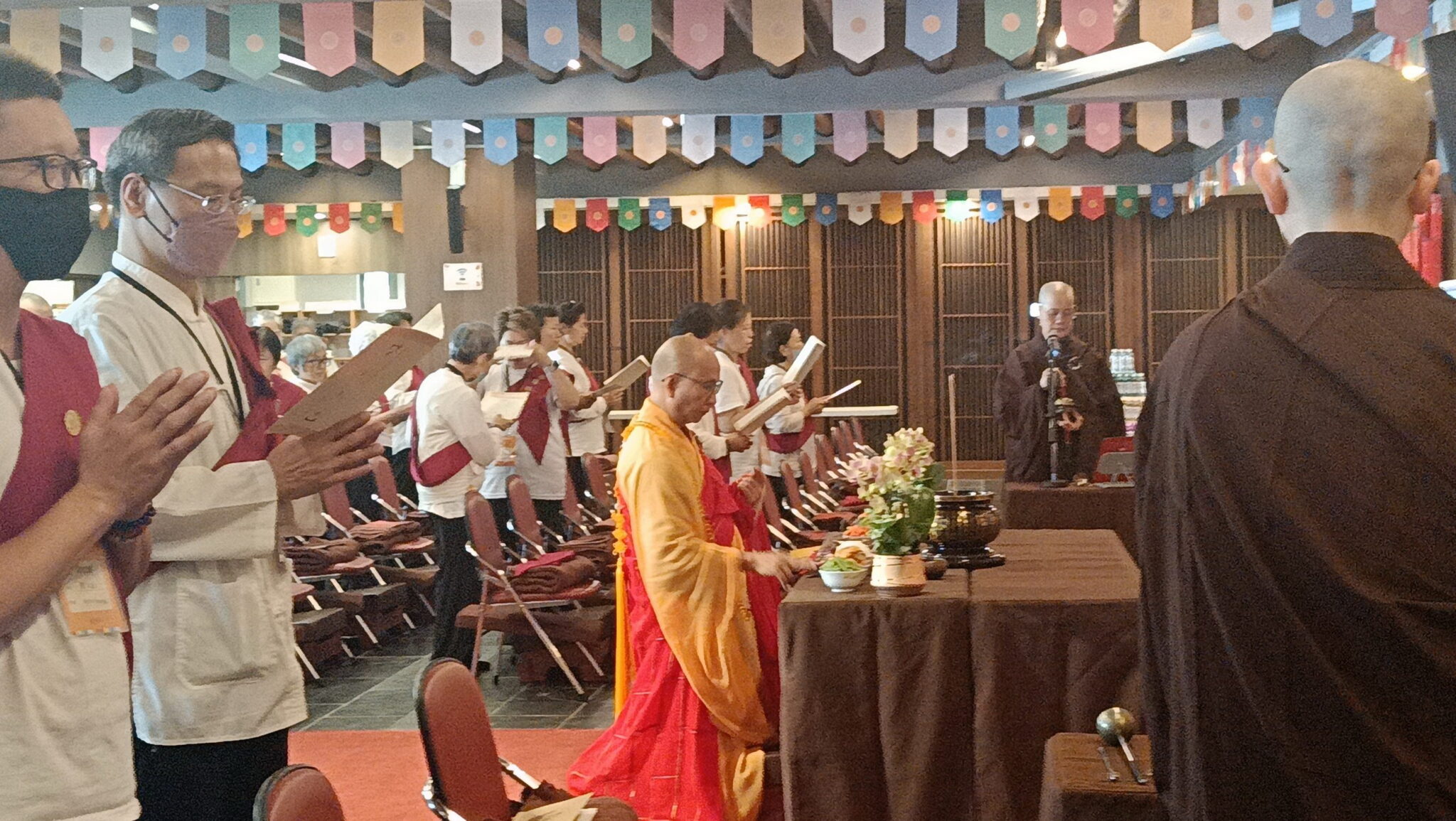 靈鷲山大悲閉關啟建15周年　海內外近200人次共修持咒　期願在位者能以人民福祉為優先，而非一味地追逐權力