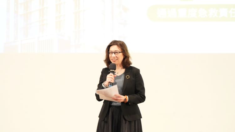 《圖說》衛生福利部政務次長林靜儀，肯定臺北醫院承擔防疫與發展急重症醫療與邁向永續醫院的成果豐碩。〈臺北醫院提供〉