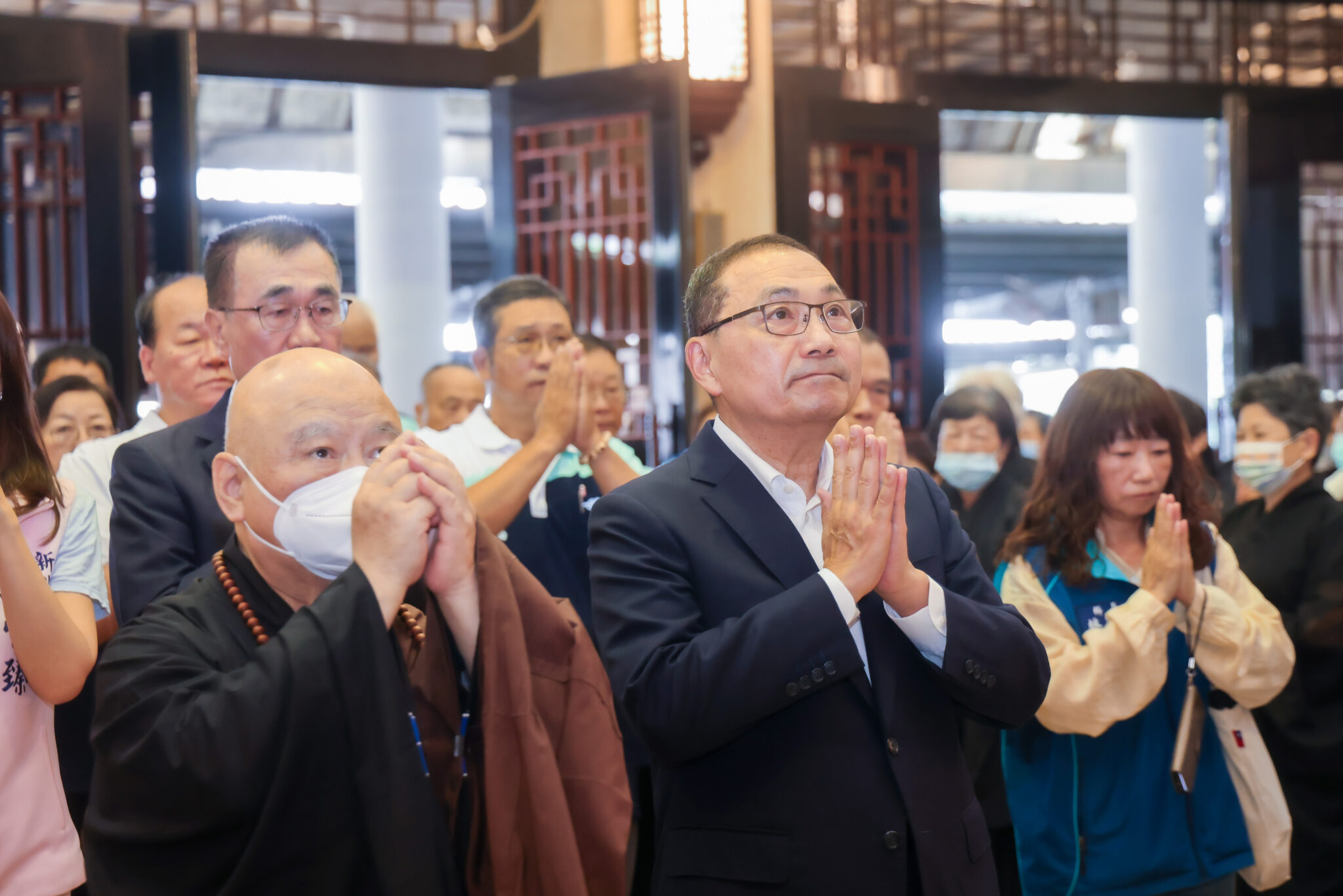 侯友宜土城浴佛祈福　 秉持「利他」精神推動新北市政