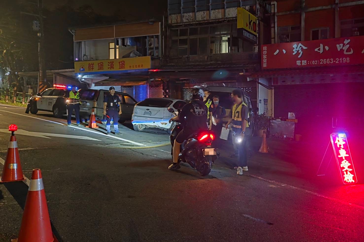 噪音車無所遁形  新店警攜手環保局運用聲音照相科技執法